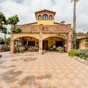 Bed & Breakfast Masia Castellvi